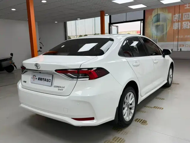 Toyota Corolla — Фото автомобиля 6