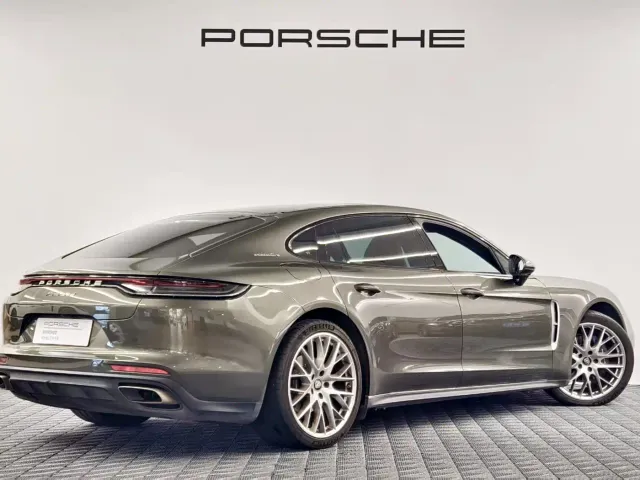 Porsche Panamera — Фото автомобиля 7