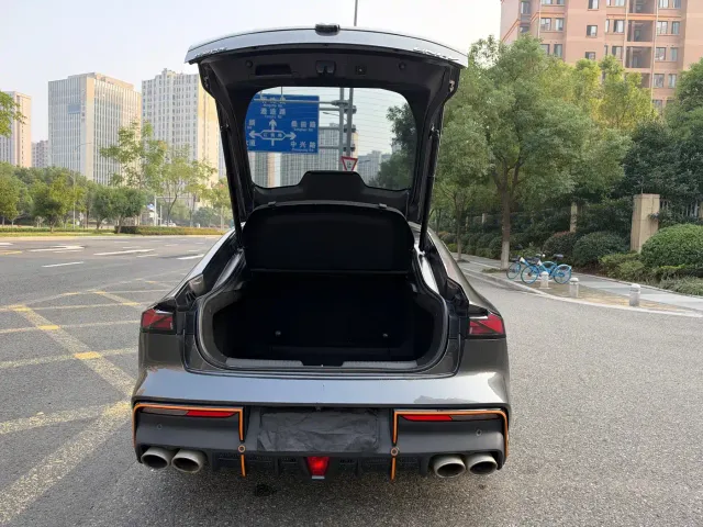 Changan UNI-V — Фото автомобиля 10