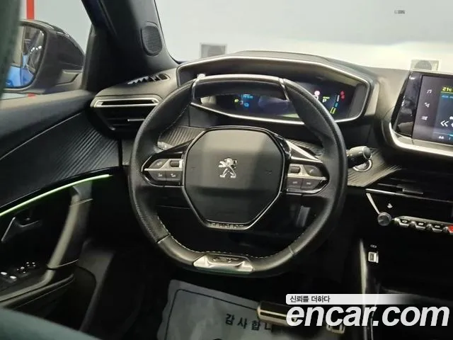Peugeot 2008 Generation 2 — Фото автомобиля 9