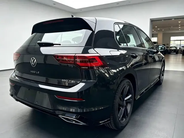 Volkswagen Golf — Фото автомобиля 5