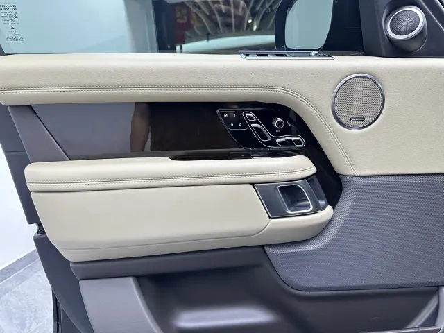 Land Rover Range Rover — Фото автомобиля 17