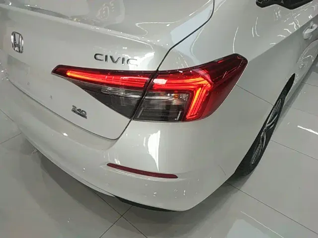 Honda Civic — Фото автомобиля 7