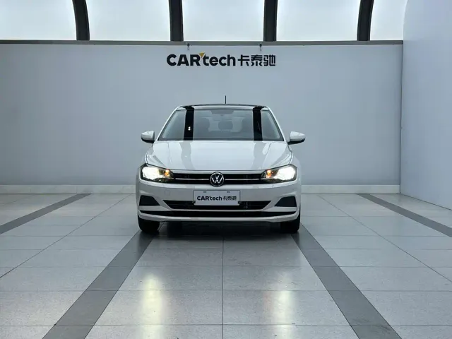 Volkswagen Polo — Фото автомобиля 6