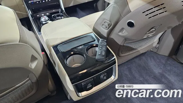 Kia Carnival 4th Gen — Фото автомобиля 24