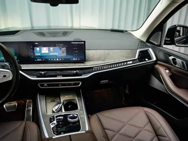 BMW X5 — Фото автомобиля 10