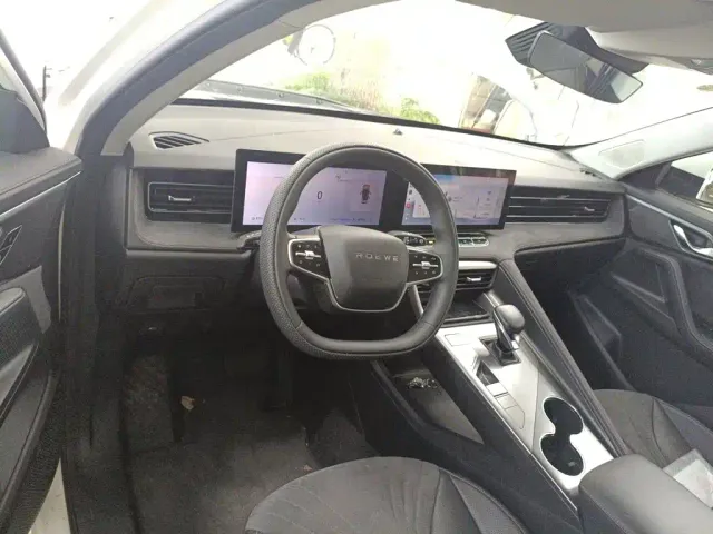 Roewe D5X DMH — Фото автомобиля 10