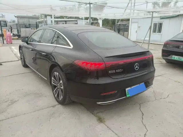 Mercedes-Benz EQS — Фото автомобиля 4