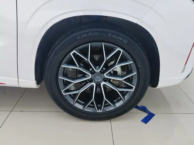Changan Z6 — Фото автомобиля 6