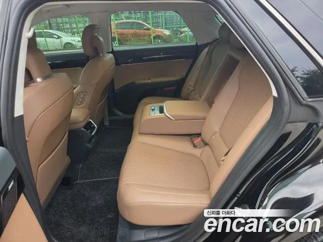 Hyundai Grandeur Grandeur (GN7) 2.5 Бензин 2WD — Фото автомобиля 6