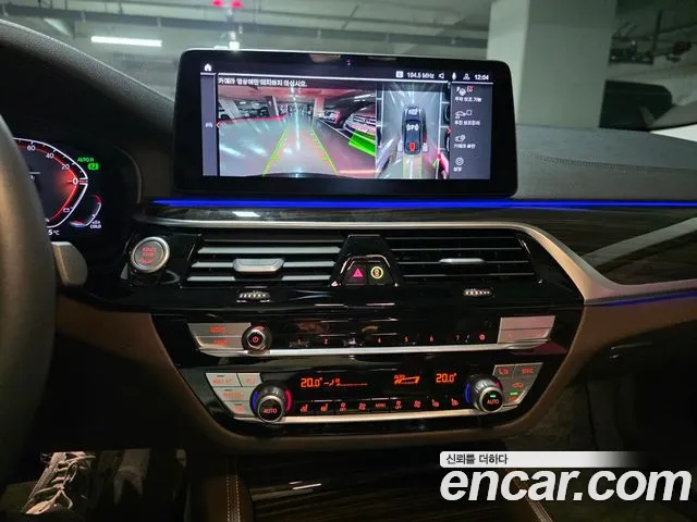 BMW 5 Series G30 — Фото автомобиля 5