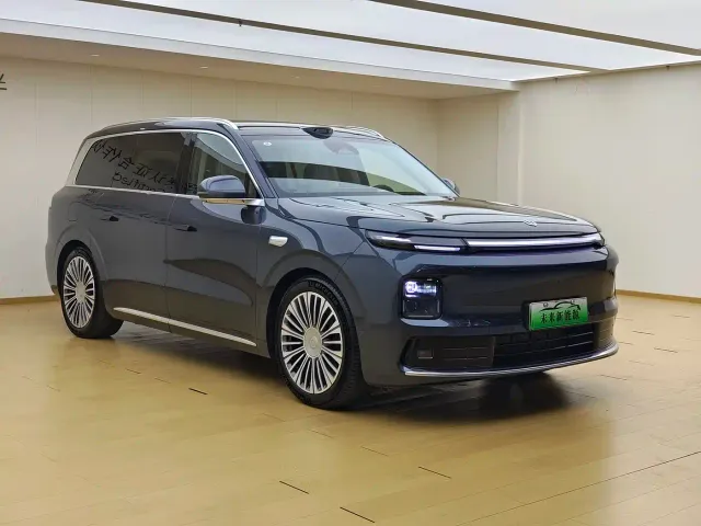 Leapmotor D Series — Фото автомобиля 2