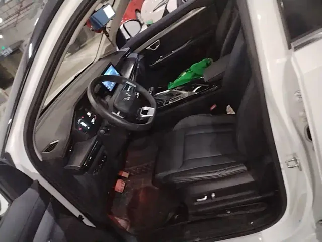 Wuling Asta — Фото автомобиля 14