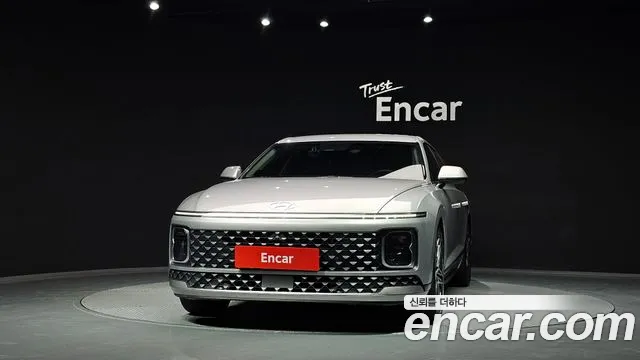 Hyundai Grandeur Grandeur (GN7) 2.5 Бензин 2WD — Фото автомобиля 3