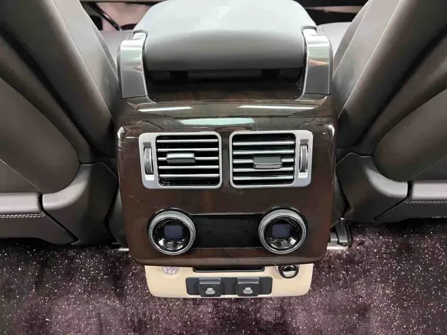 Land Rover Range Rover — Фото автомобиля 13
