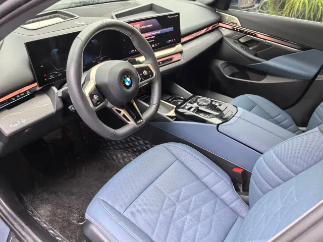 BMW 5 Series — Фото автомобиля 13