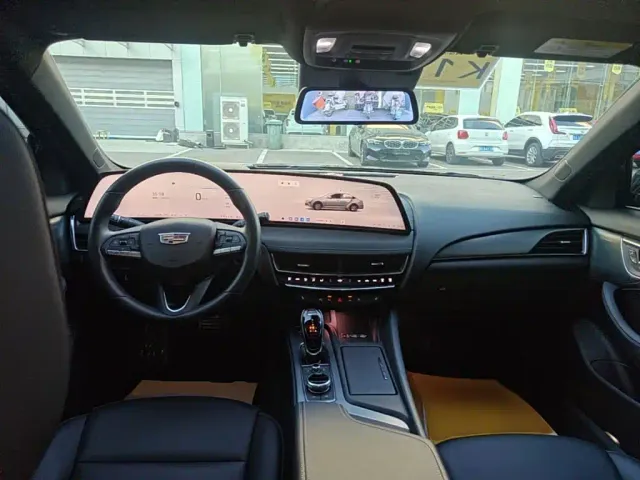 Cadillac CT5 — Фото автомобиля 9