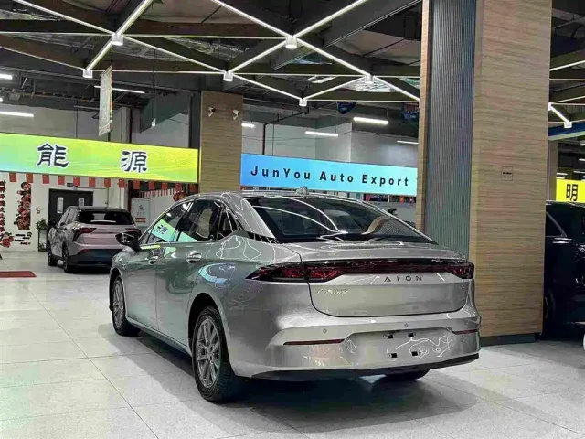 GAC Aion S — Фото автомобиля 11