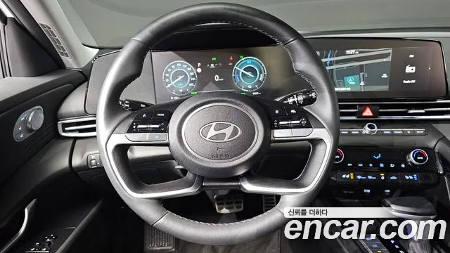 Hyundai AVANTE Inspiration — Фото автомобиля 15