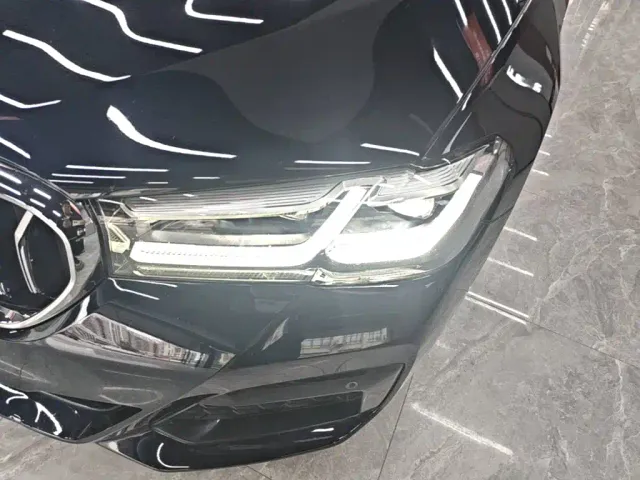 BMW 5 Series — Фото автомобиля 23