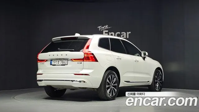 Вольво XC60 B5 Ultimate Bright — Фото автомобиля 2