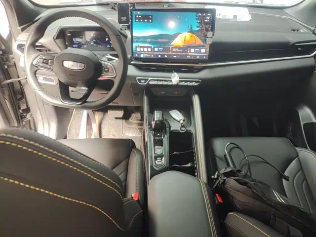 Geely Binyue — Фото автомобиля 9