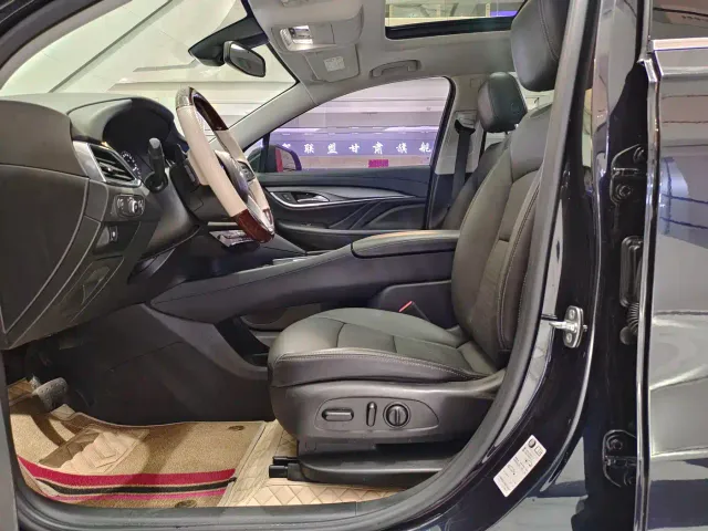Buick Enclave — Фото автомобиля 5