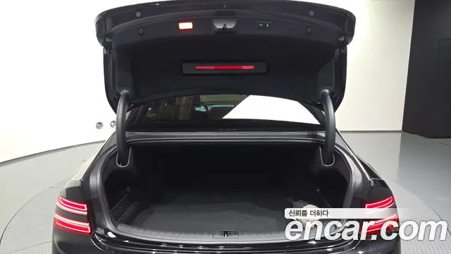 Genesis G80 RG3 — Фото автомобиля 26