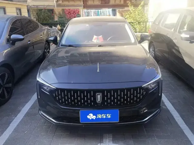 Besturn Besturn B70 2023 Model 3rd Gen 1.5T Automatic Delight 70th Anniversary Edition — Фото автомобиля 2