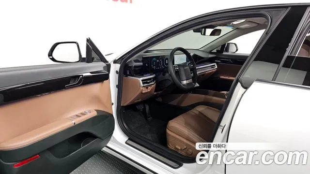 Hyundai Grandeur GN7 — Фото автомобиля 9