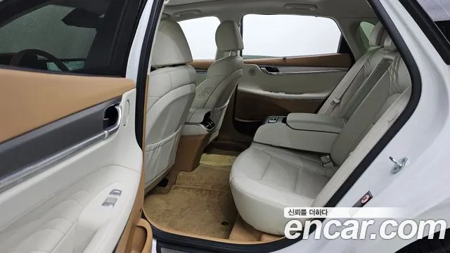 Hyundai Grandeur Новый Grandeur IG — Фото автомобиля 12