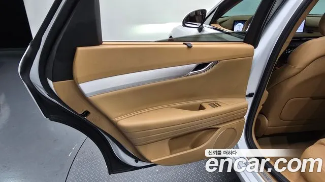 Genesis G80 Бензин 2.5 турбо 2WD — Фото автомобиля 25