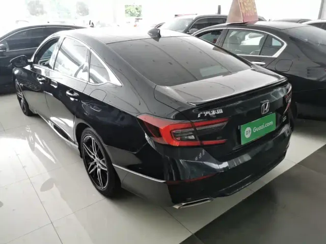 Honda Accord — Фото автомобиля 22