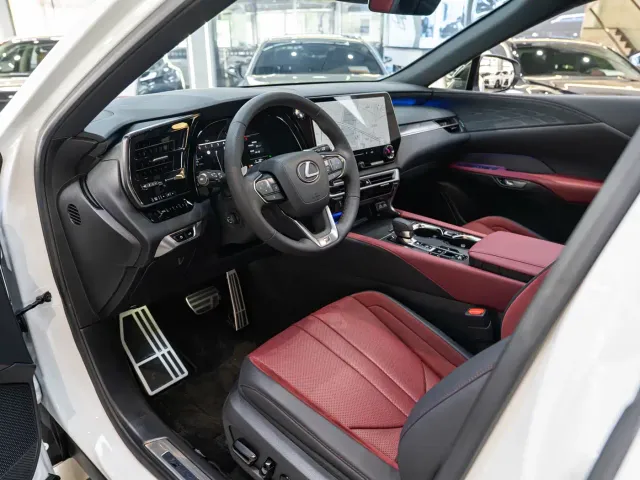 Lexus RX — Фото автомобиля 9