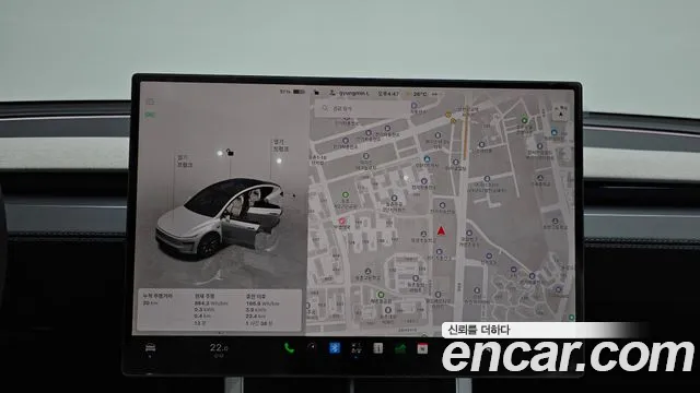 Tesla Model Y — Фото автомобиля 13