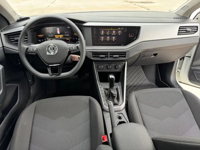 Volkswagen Polo — Фото автомобиля 10