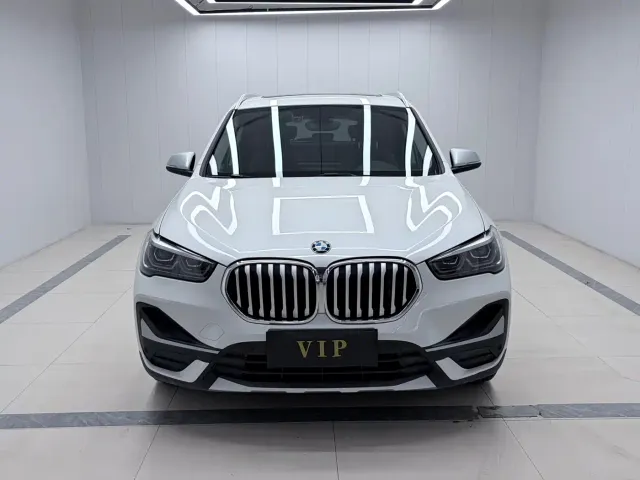 BMW X1 — Фото автомобиля 2