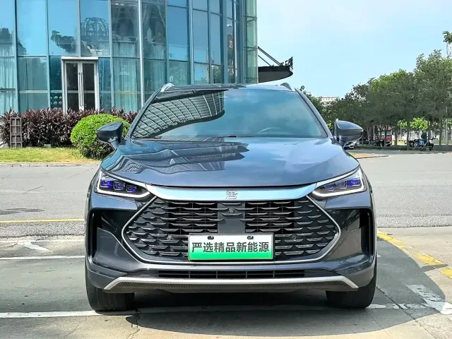 BYD Tang — Фото автомобиля 2