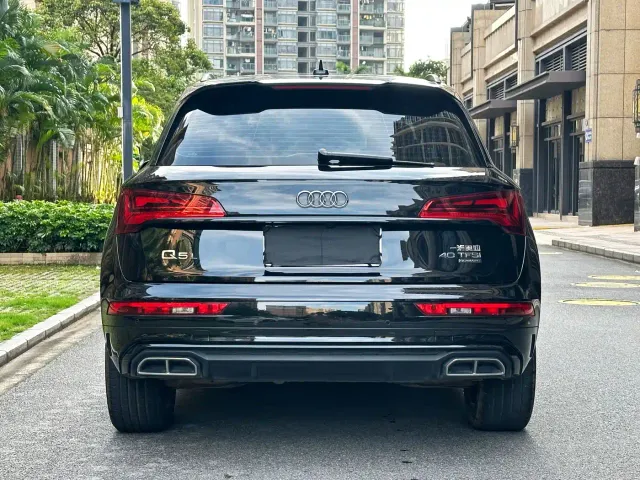 Audi Q5L — Фото автомобиля 4