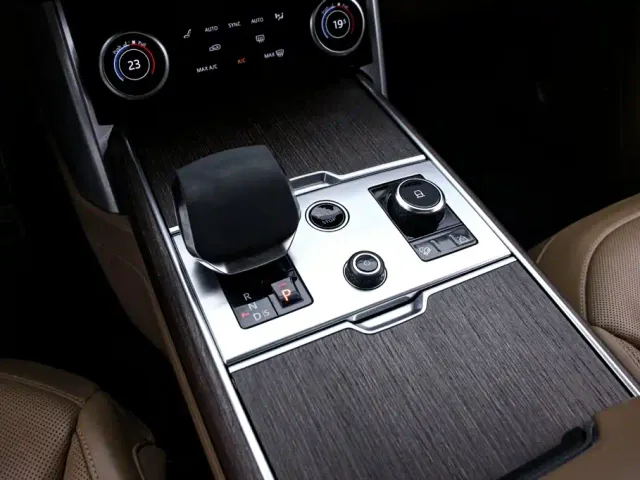 Land Rover Range Rover — Фото автомобиля 10