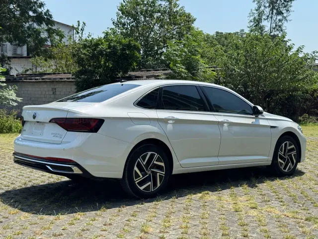 Volkswagen Sagitar — Фото автомобиля 4