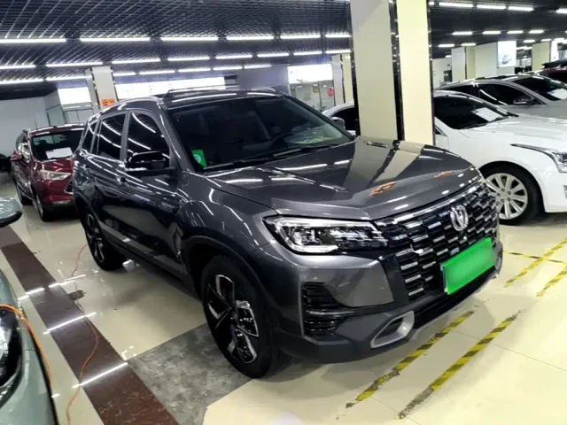 Changan CS75 — Фото автомобиля 3