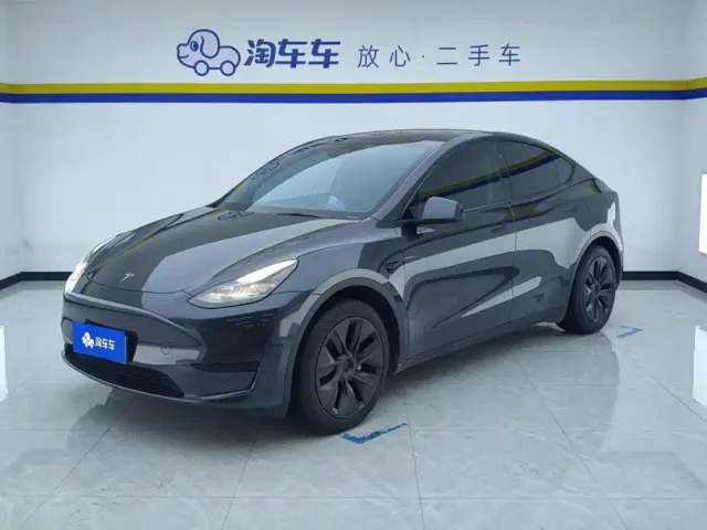 Фотография автомобиля — Tesla Model Y