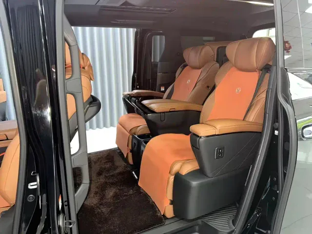 Toyota Vellfire — Фото автомобиля 9