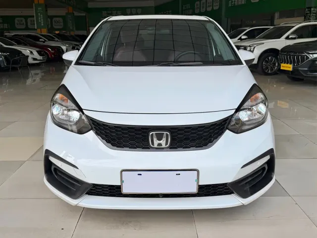 Honda Fit — Фото автомобиля 2