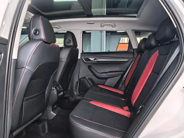 Skoda Karoq — Фото автомобиля 7