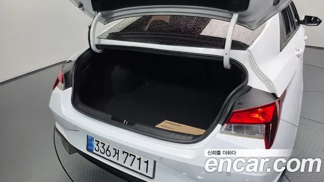 Hyundai Avante — Фото автомобиля 20