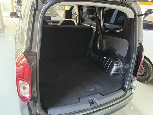 Wuling Hongguang — Фото автомобиля 18