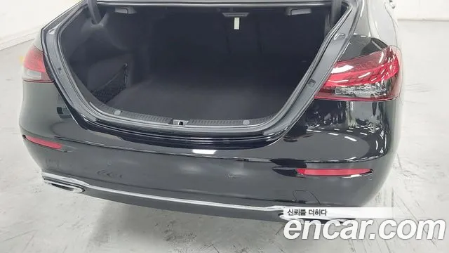 Mercedes-Benz E-Class W213 — Фото автомобиля 11