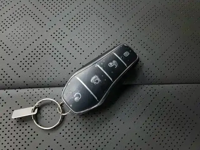BYD Qin PLUS — Фото автомобиля 11